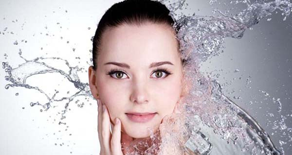 25/4 Bí quyết để làn da luôn đẹp trong những chuyến đi xa