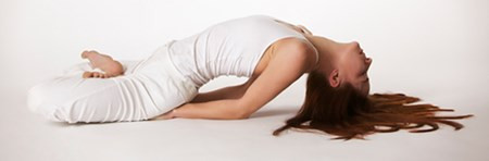 8 bài tập yoga giúp dáng thon, mái tóc chắc khỏe 8 bai tap yoga giup dang thon, mai toc chac khoe