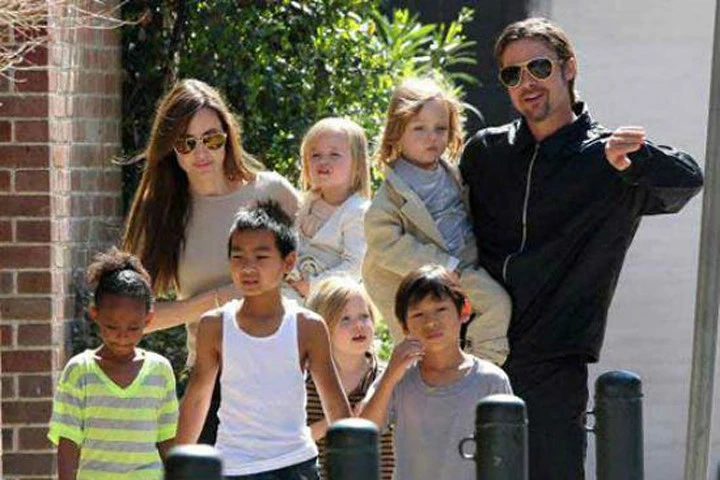 Brad Pitt và Angelina Jolie chuẩn bị nhận nuôi đứa con thứ 7 để cứu vãn hôn nhân