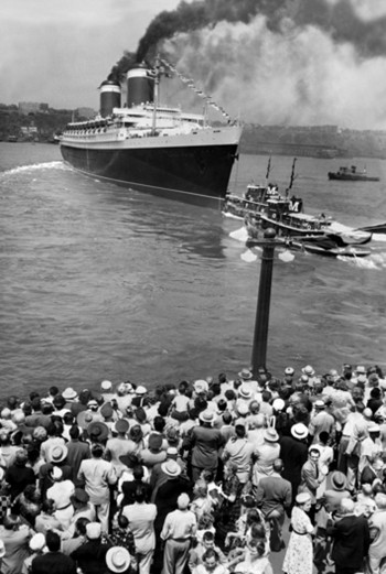 loi-keu-cuu-cua-con-tau-huyen-thoai-my-1