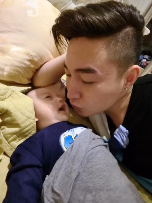 ‘Tình yêu sét đánh’ của người chồng chiều vợ như nữ hoàng - Ảnh 5