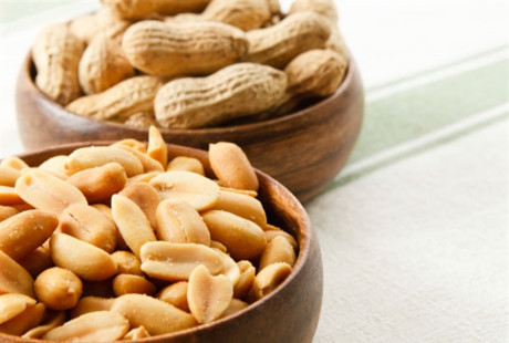 Mắc những bệnh này chỉ cần ăn lạc là khỏi mà không cần bác sĩ - Ảnh 2 Mac nhung benh nay chi can an lac la khoi ma khong can bac si - Anh 2