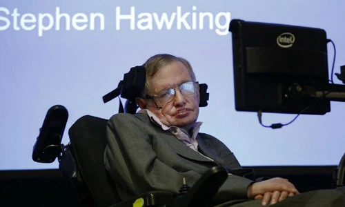 Stephen Hawking dự đoán 100 năm sau, máy tính với AI sẽ vượt trội hơn con người.