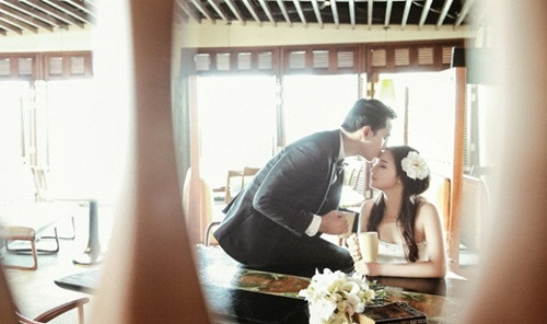 Bộ ảnh cưới đẹp lung linh chưa từng công bố của Duy Nhân - Ảnh 3