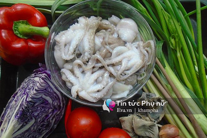 Bạch tuộc xào thập cẩm giòn giòn, ngon cơm
