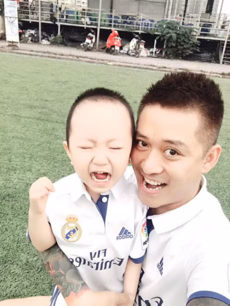 Ho Ngoc Ha khoe kinh doc, Angela Phuong Trinh xinh dep voi toc xoan bong benh - Anh 1