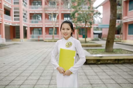 Nu sinh xinh dep thanh lich vua xinh dep vua da tai the thao - Anh 1