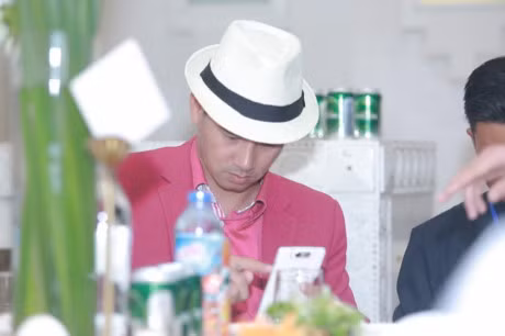 Nghe si ngoai Bac rong ran di du cuoi MC Thanh Trung - Anh 14