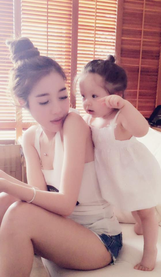 Elly Trần bức xúc khi nhiều người không tin Cadie là con đẻ ảnh 1 Elly Trần bức xúc khi nhiều người không tin Cadie là con đẻ ảnh 1