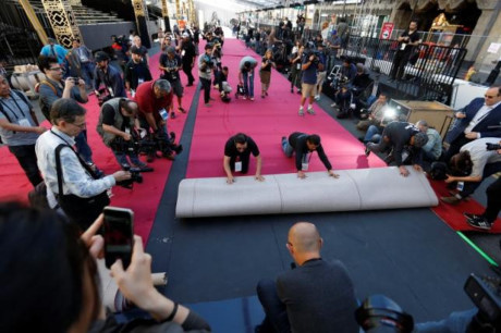 Dàn mỹ nhân xúng xính trên thảm đỏ Oscar 2017 - Ảnh 17 Dan my nhan xung xinh tren tham do Oscar 2017 - Anh 17