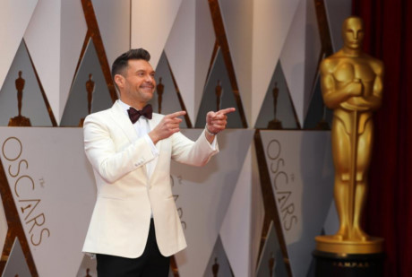 Dàn mỹ nhân xúng xính trên thảm đỏ Oscar 2017 - Ảnh 11 Dan my nhan xung xinh tren tham do Oscar 2017 - Anh 11