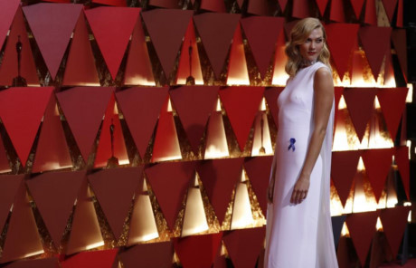 Dàn mỹ nhân xúng xính trên thảm đỏ Oscar 2017 - Ảnh 5 Dan my nhan xung xinh tren tham do Oscar 2017 - Anh 5