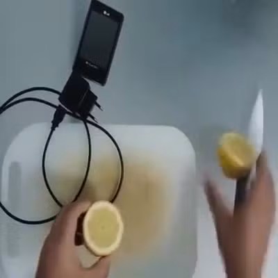 Có thể dùng chanh để sạc điện thoại nhưng chúng ta sẽ cần bao nhiêu quả? ảnh 2