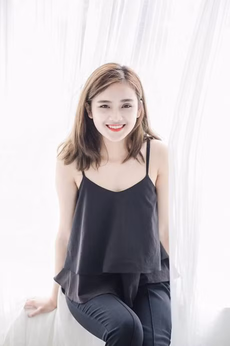 Ve dep moc mac cua 15 ung vien sang gia ngoi vi Hoa hau Viet Nam 2016 - Anh 1