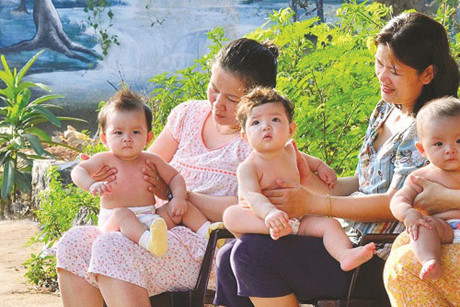 Tắm nắng cho trẻ sơ sinh bao lâu là Tam nang cho tre so sinh bao lau la