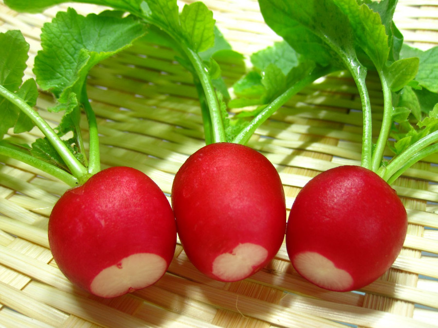 Khi làm sinh tố hoa quả, hãy bổ sung một chút củ cải đường thay vì đường trắng như thông thường. Mô tả ảnh.