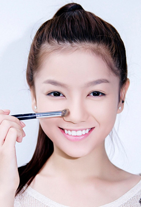Chỉ với bí kíp nhỏ này, bạn sẽ giữ được lâu lớp makeup - Ảnh 8 Chi voi bi kip nho nay, ban se giu duoc lau lop makeup - Anh 8