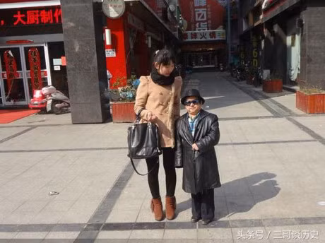 Tai tu lun nhat Trung Quoc tu hao vi cuoi 4 ba vo tre dep - Anh 2