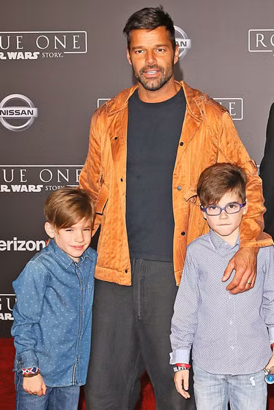 Nhung ngoi sao Hollywood co con sinh doi - Anh 4