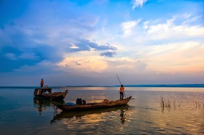 9 hồ nước nổi tiếng nhất Việt Nam ảnh 8 9 hồ nước nổi tiếng nhất Việt Nam ảnh 8