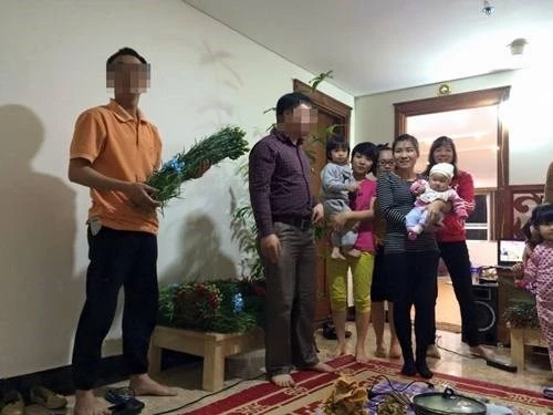 Ngày 8/3 nhiều đấng mày râu mua hoa, tự tay vào bếp nấu nướng cho chị em.