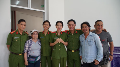 Vì sao hoa khôi Nam Em bất ngờ bỏ vai chính trong phim ngàn tập? - Ảnh 1 Vi sao hoa khoi Nam Em bat ngo bo vai chinh trong phim ngan tap? - Anh 1