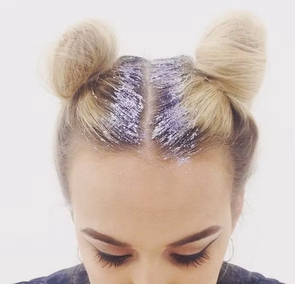 Tóc kim tuyến - xu hướng mới khiến giới trẻ mê mệt ảnh 8