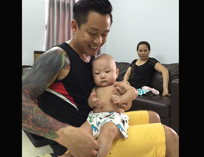 Ảnh đời thường cực đẹp trai của con trai Tuấn Hưng ảnh 5 Ảnh đời thường cực đẹp trai của con trai Tuấn Hưng ảnh 5