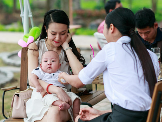 Ảnh đời thường cực đẹp trai của con trai Tuấn Hưng ảnh 17 Ảnh đời thường cực đẹp trai của con trai Tuấn Hưng ảnh 17