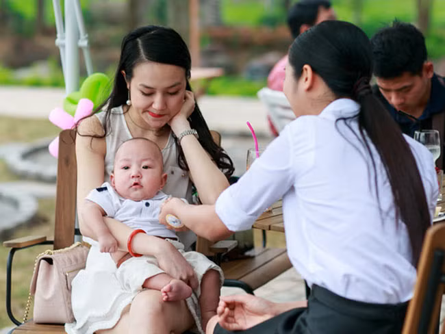 Ảnh đời thường cực đẹp trai của con trai Tuấn Hưng ảnh 17