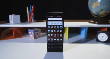 3 smartphone mất giá hơn chục triệu đồng chỉ sau 1 năm - Ảnh 1 3 smartphone mat gia hon chuc trieu dong chi sau 1 nam - Anh 1