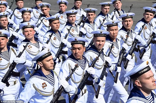 Nga duyệt binh mừng Ngày Chiến thắng với 11.000 quân và 131 hạng mục quân sự ảnh 7