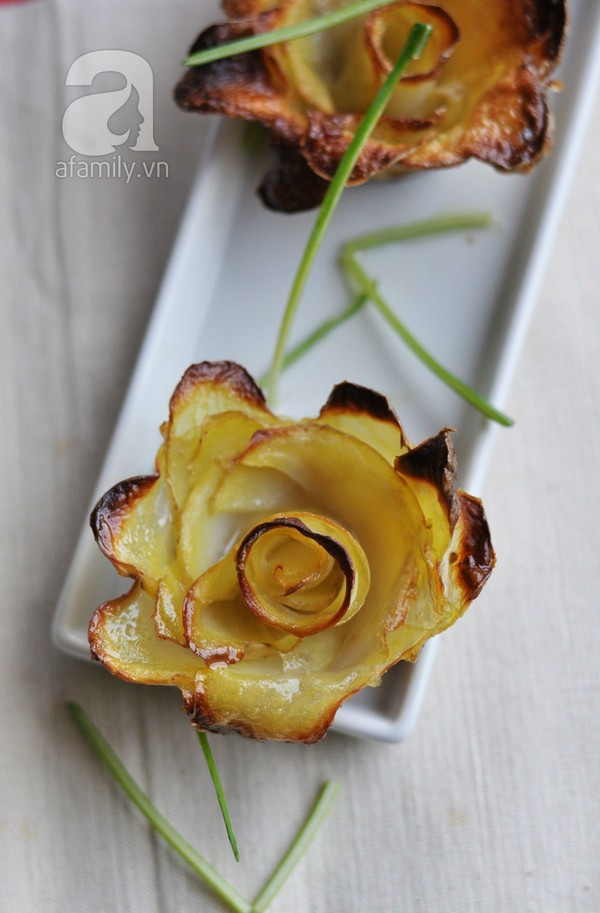 Làm hoa hồng từ khoai tây vừa ngon vừa đẹp