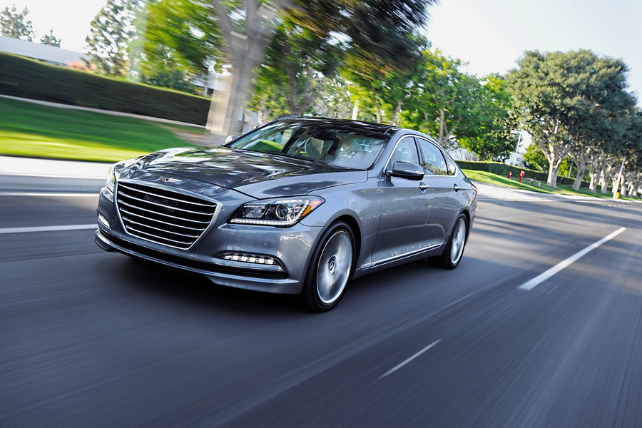 2452892_2015-Hyundai-Genesis-8.