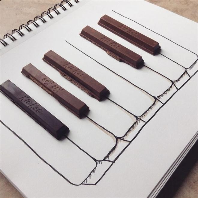 Qua sự sáng tạo nghệ thuật của chàng trai 17 tuổi, những chiếc bánh Kit Kat biến thành những phím đàn piano.