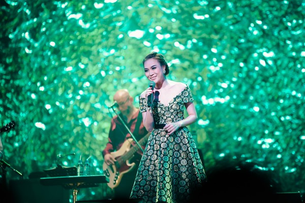 Mỹ Tâm tỏa sáng niềm tự hào Việt Nam tại Nhật Bản ảnh 7 Mỹ Tâm tỏa sáng niềm tự hào Việt Nam tại Nhật Bản ảnh 7