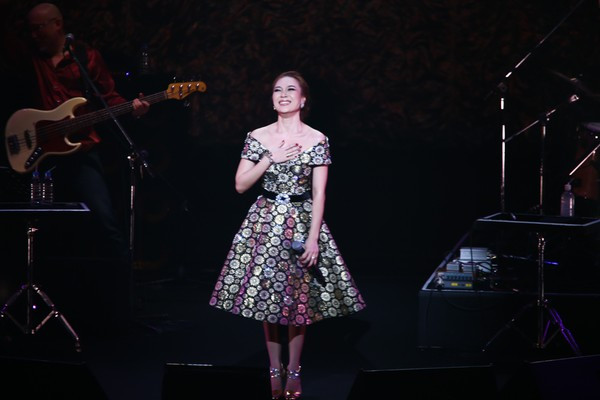 Mỹ Tâm tỏa sáng niềm tự hào Việt Nam tại Nhật Bản ảnh 10 Mỹ Tâm tỏa sáng niềm tự hào Việt Nam tại Nhật Bản ảnh 10