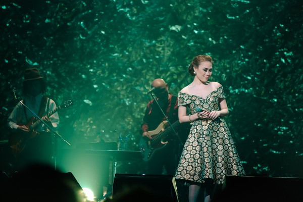 Mỹ Tâm tỏa sáng niềm tự hào Việt Nam tại Nhật Bản ảnh 9 Mỹ Tâm tỏa sáng niềm tự hào Việt Nam tại Nhật Bản ảnh 9