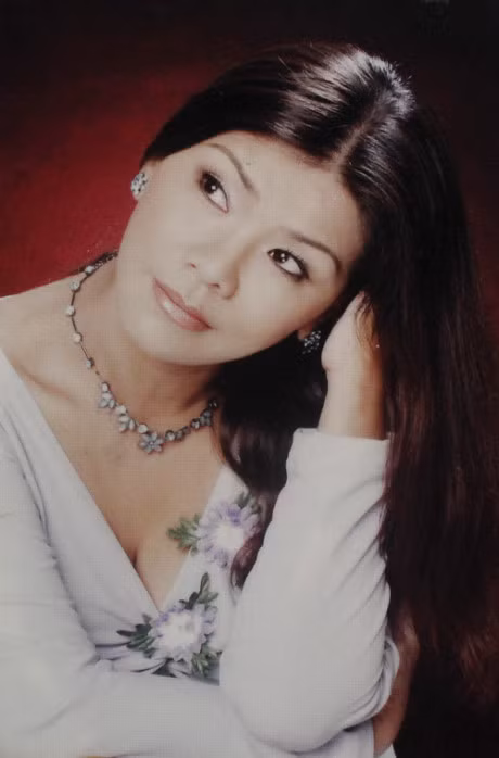 Nhan sac NSND Thanh Hoa qua thoi gian - Anh 6