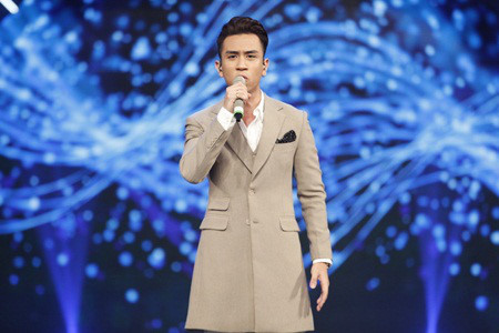 Vietnam Idol: Bá Duy bất ngờ chia tay cuộc đua ở vị trí top 6 - Ảnh 5 Vietnam Idol: Ba Duy bat ngo chia tay cuoc dua o vi tri top 6 - Anh 5