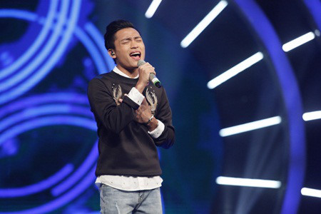 Vietnam Idol: Bá Duy bất ngờ chia tay cuộc đua ở vị trí top 6 - Ảnh 6 Vietnam Idol: Ba Duy bat ngo chia tay cuoc dua o vi tri top 6 - Anh 6