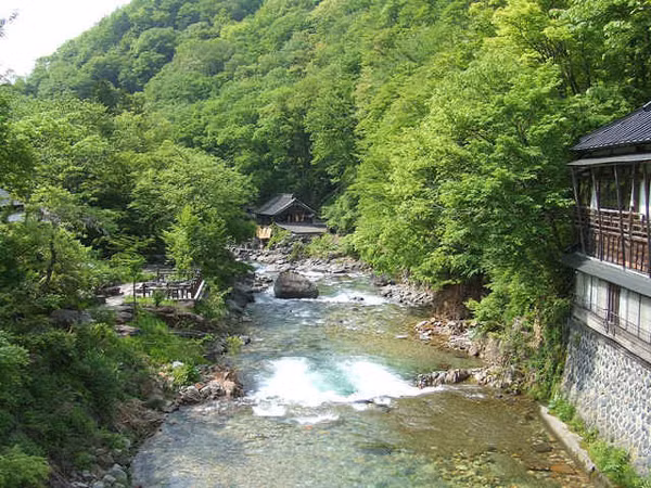 10-suoi-nuoc-nong-tu-nhien-tuyet-nhat-the-gioi-5