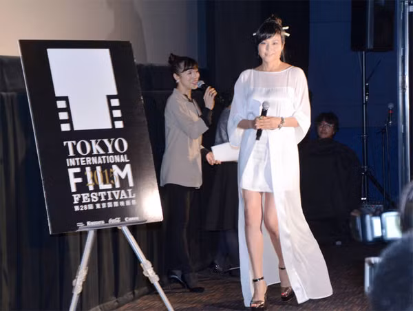 hoa-hau-nhat-ban-xuong-sac-khi-co-tuoi