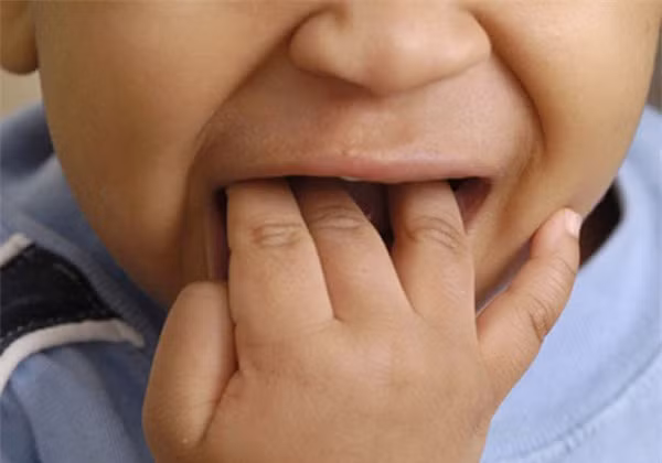 4 phút vàng cha mẹ nên biết để cứu trẻ bị hóc, nghẹn thực phẩm