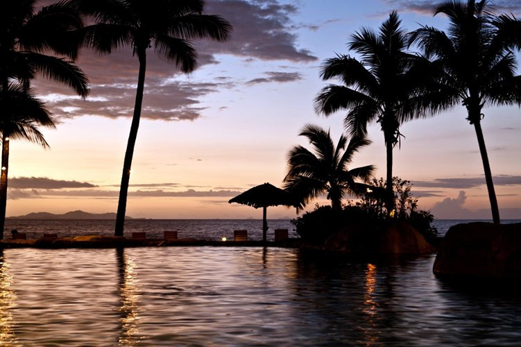 nhung hon dao lang man ban nen ghe tham hinh 2