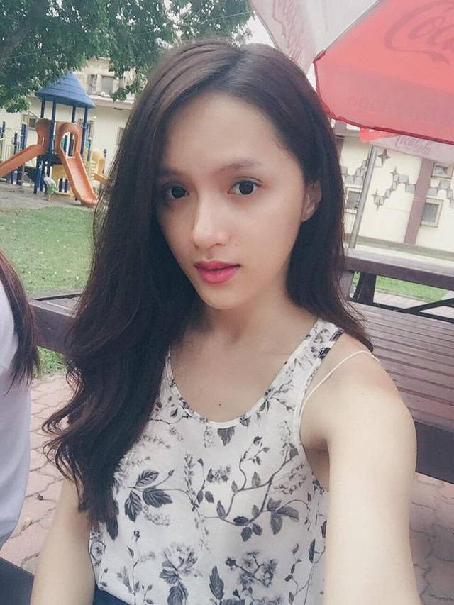 Mặt mộc của các mỹ nhân chuyển giới nổi tiếng nhất Việt Nam ảnh 3 Bởi thế mà Hương Giang thường xuyên tự tin để mặt mộc và chia sẻ những khoảnh khắc vô cùng giản dị đó với người hâm mộ.