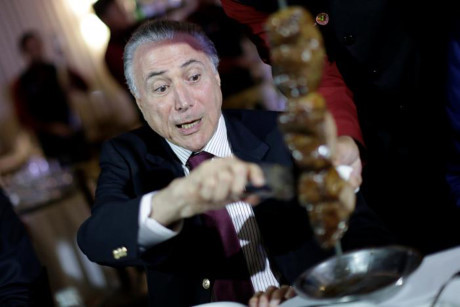 Tổng thống Brazil tìm cách xoa dịu những lo ngại về xuất khẩu thịt - Ảnh 1 Tong thong Brazil tim cach xoa diu nhung lo ngai ve xuat khau thit - Anh 1