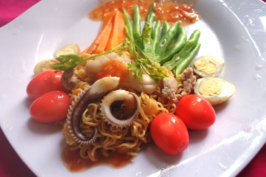 Cách làm mì xào thập cẩm thơm ngon cho bữa sáng