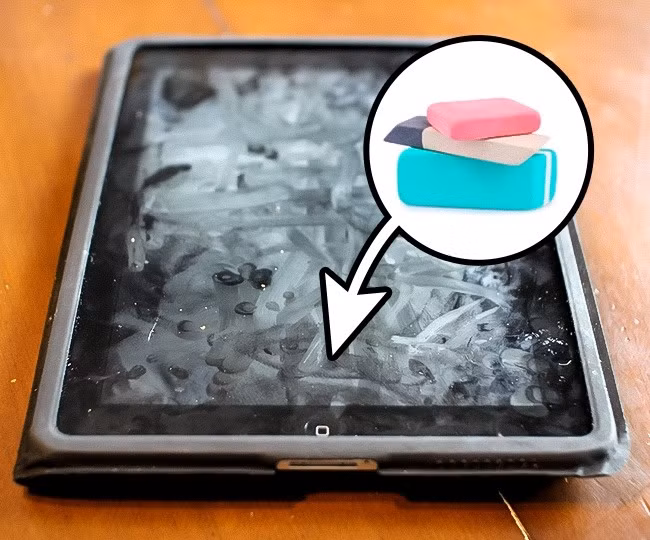 Một viên tẩy sẽ giúp lấy đi những dấu vân tay cứng đầu trên nhiều mặt phẳng