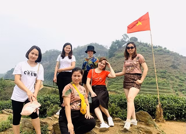 Dịch bệnh COVID-19 tác động khiến du khách thường chọn đi tour theo nhóm nhỏ 5-10 người để an toàn phòng dịch.